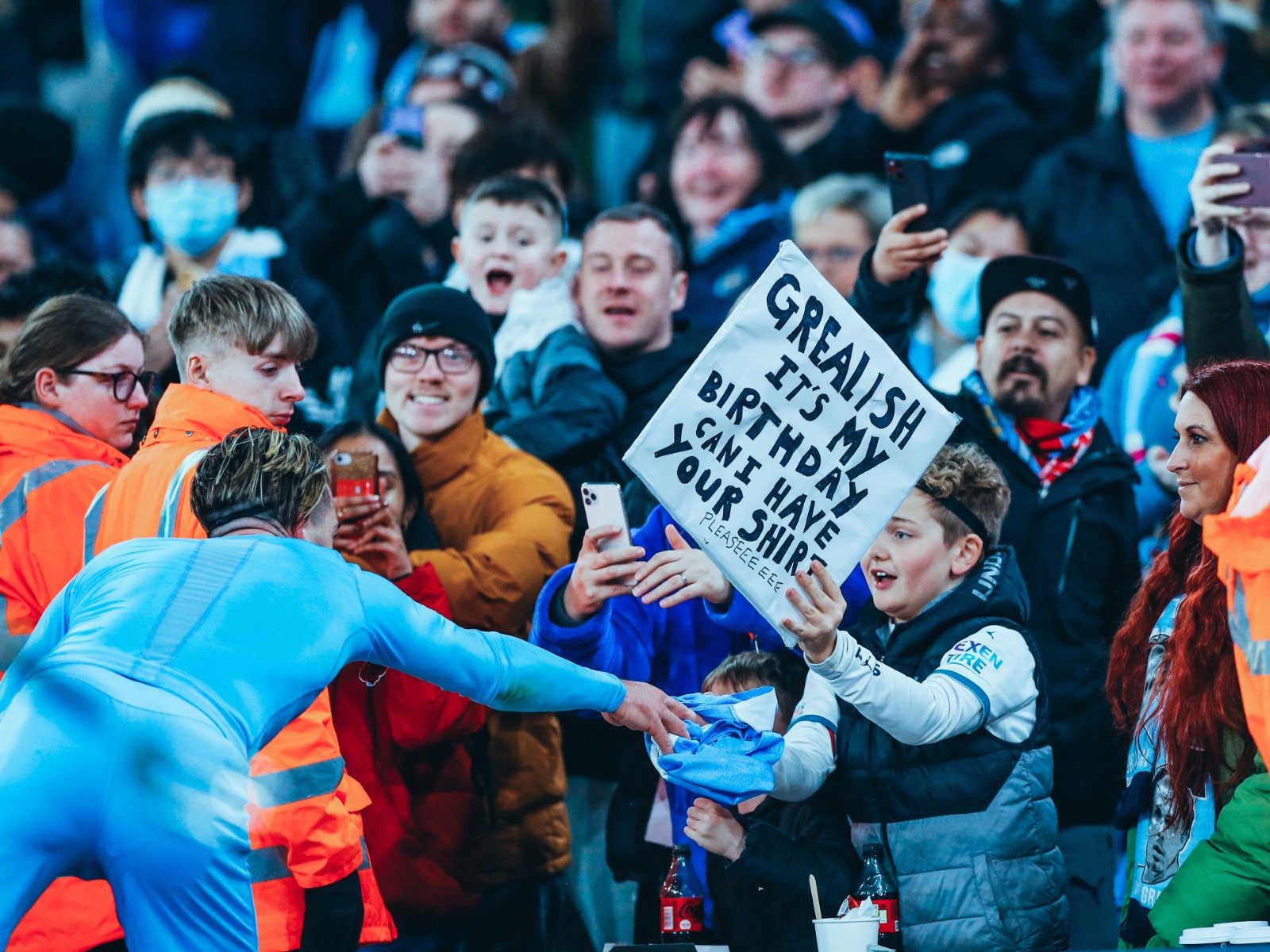 绘制了一幅 绘制了一幅